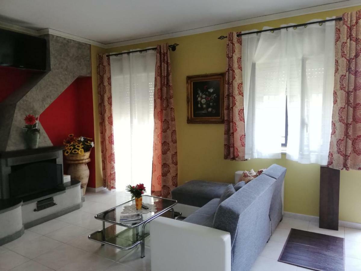 B & B Amici Dell'Etna Nicolosi Exterior foto