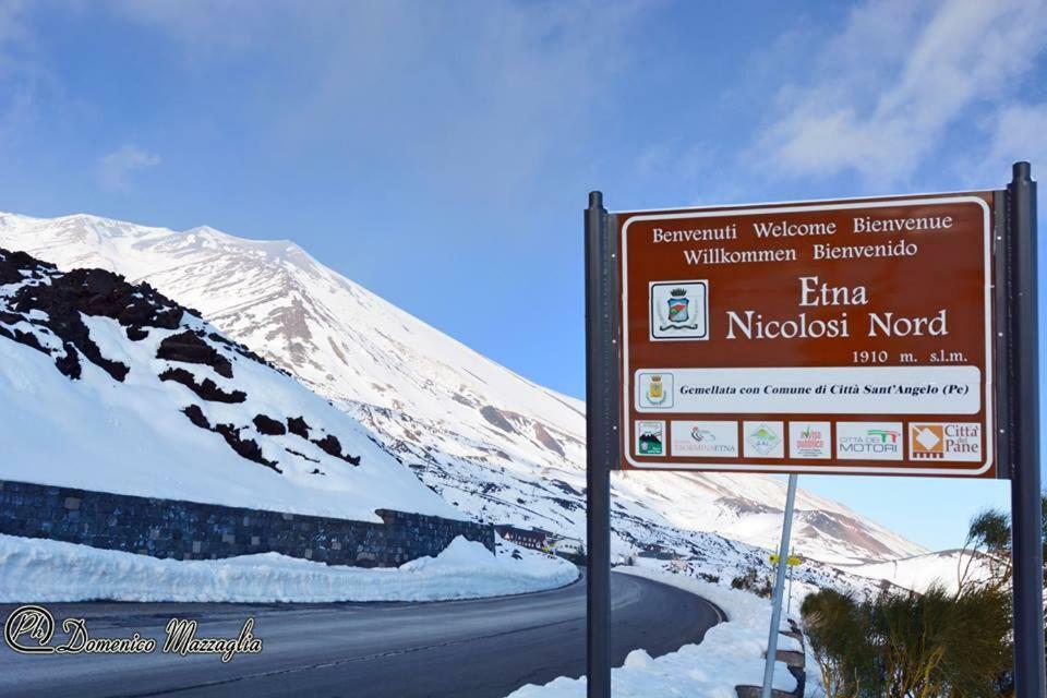 B & B Amici Dell'Etna Nicolosi Exterior foto