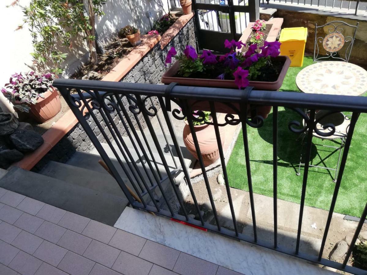 B & B Amici Dell'Etna Nicolosi Exterior foto